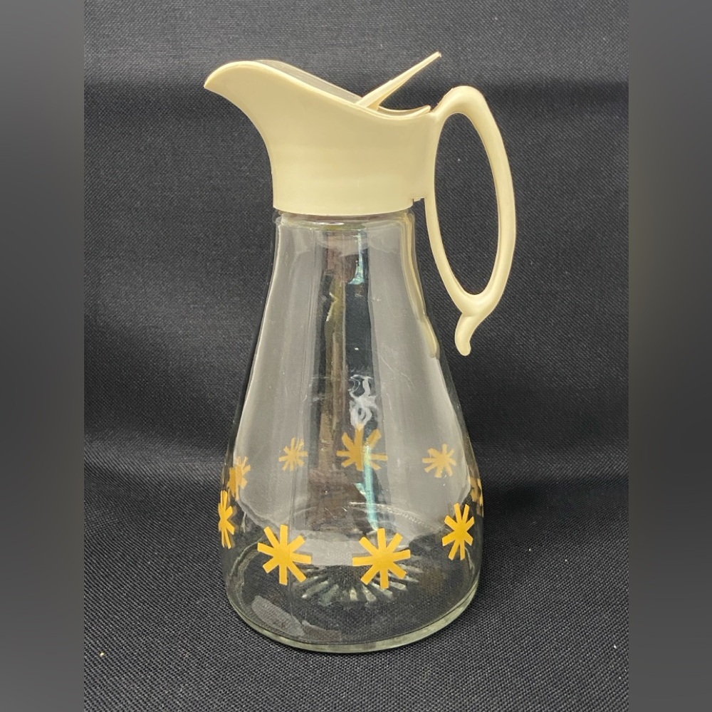 Vintage Log Cabin Syrup Glass Pitcher with Cream Top and Gold Atomic Design